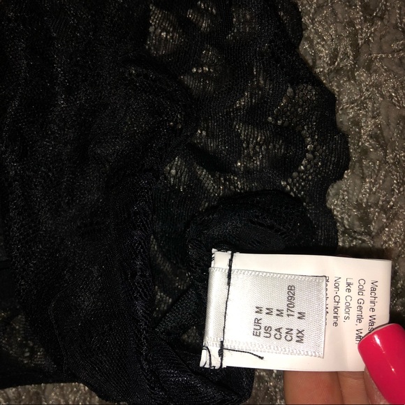 Lace flower bralette top - Picture 3 of 3